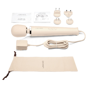 Wand-vibrator-i-Le-Wand-Plug-In-Full kit / Cream